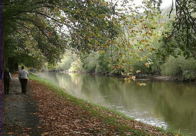 autumn-walk-by-the-river-bl